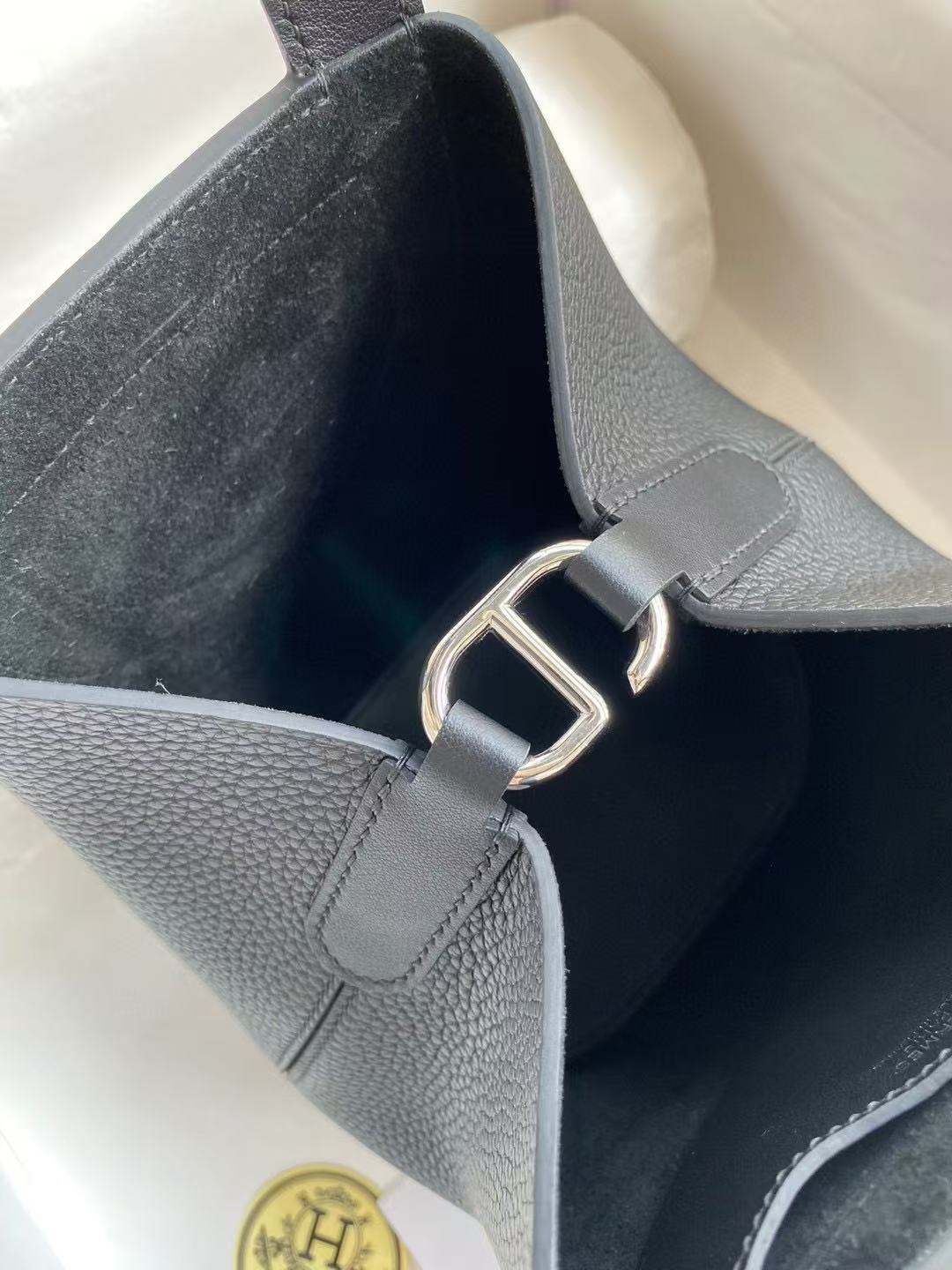 HERMES 25S IN THE LOOP 23 IN BLACK CALFSKIN SILVER HARDWARE TP3