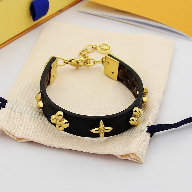 18K Louis Vuitton Fleurs Rivets Bracelet