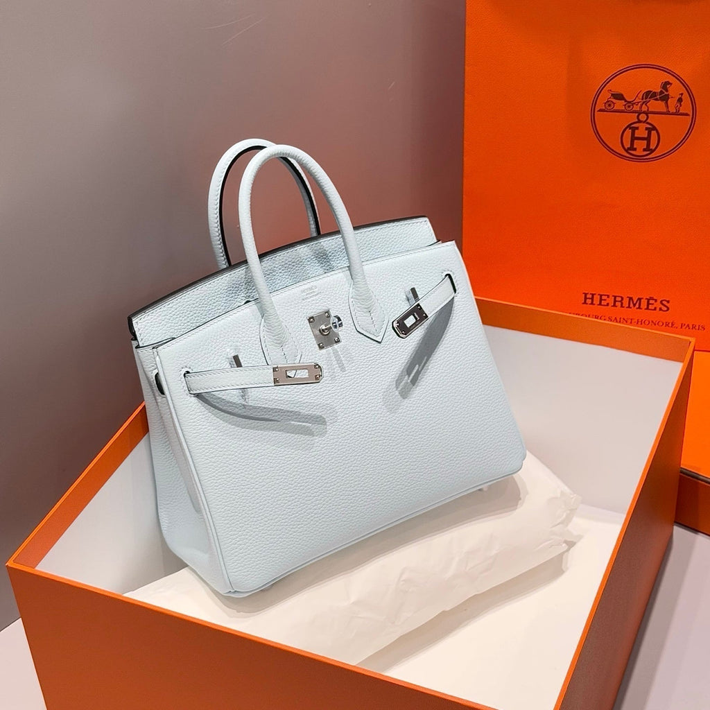 HERMES 25S MEDIUM BIRKIN 25 IN CLOUD BLUE CALFSKIN SILVER HARDWARE